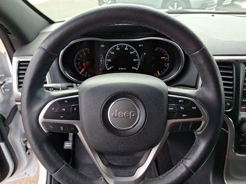 Used 2018 Jeep Grand Cherokee Limited image 20