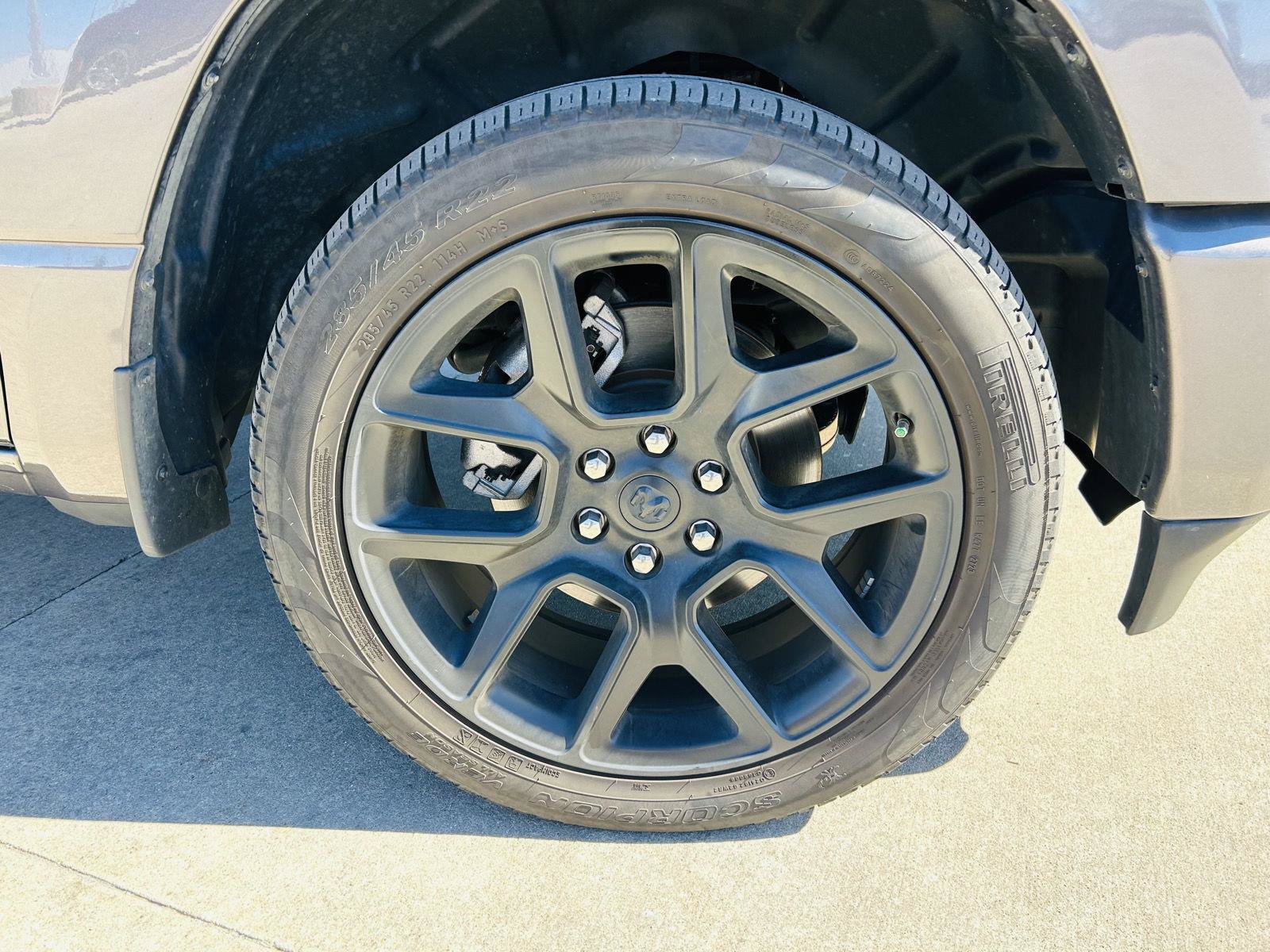 Used 2024 RAM 1500 Laramie AWD/4WD image 40