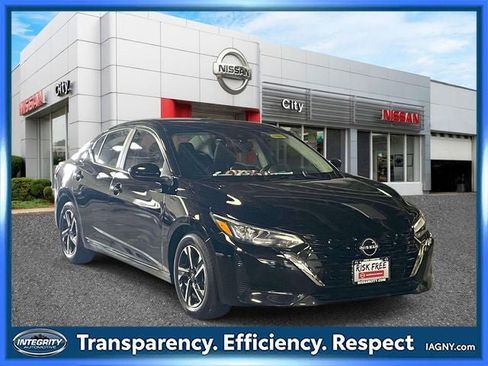 Certified 2024 Nissan Sentra SV FWD image 1
