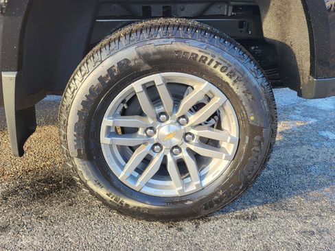 New 2026 Chevrolet Colorado LT image 19