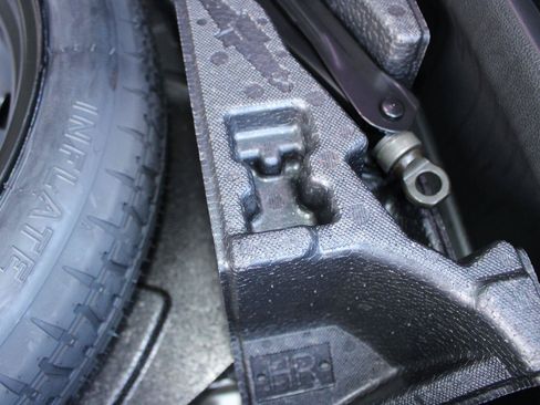Certified 2025 Toyota Corolla XSE FWD image 34