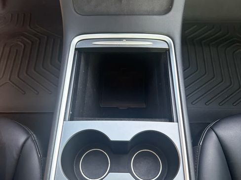 Used 2022 Tesla Model 3 RWD image 17