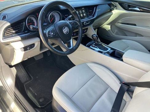 Used 2018 Buick Regal Essence w/ Driver Confidence Package #1 image 6