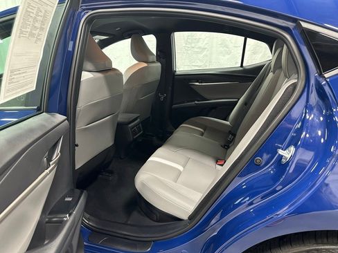 Used 2025 Toyota Camry SE image 45