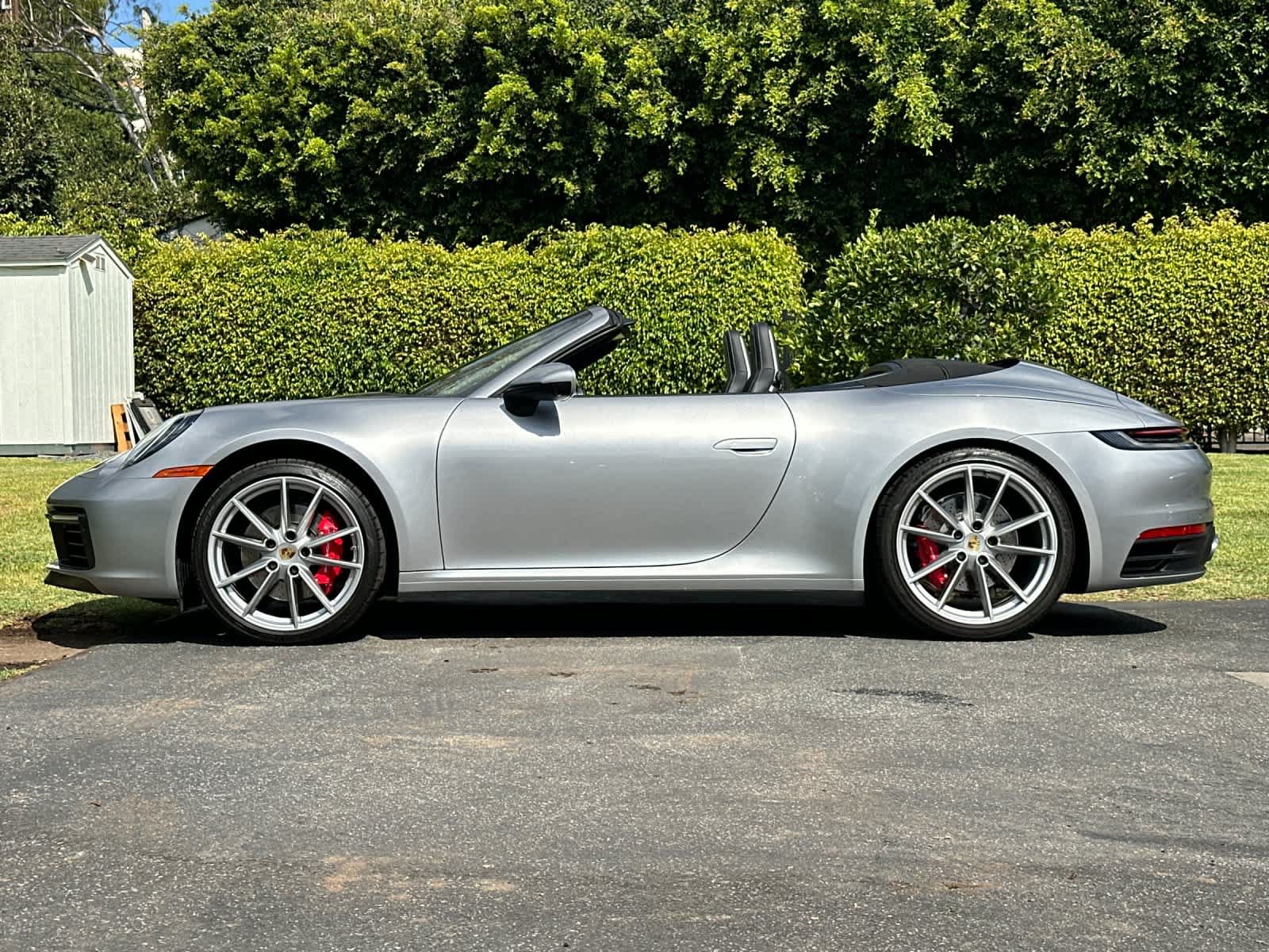 Used 2020 Porsche 911 Carrera 4S AWD/4WD image 2