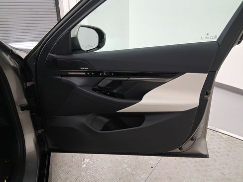 New 2026 BMW 530i w/ M Sport Package image 30