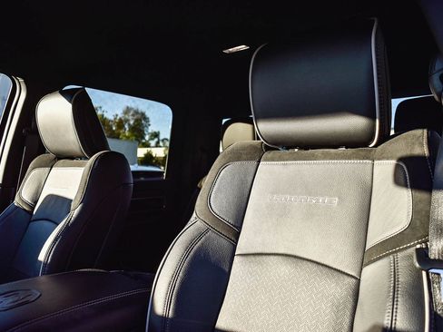 Used 2025 RAM 2500 Laramie image 22