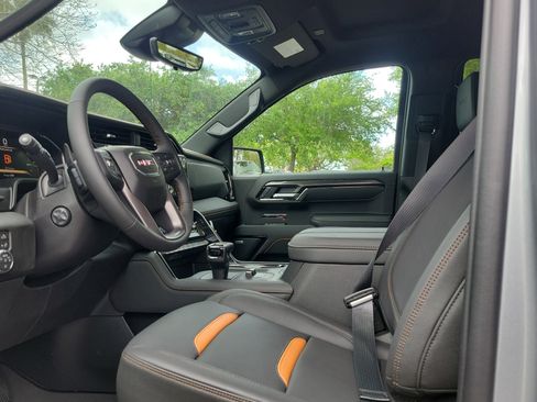 New 2026 GMC Sierra 1500 AT4 w/ AT4 Premium Package image 8