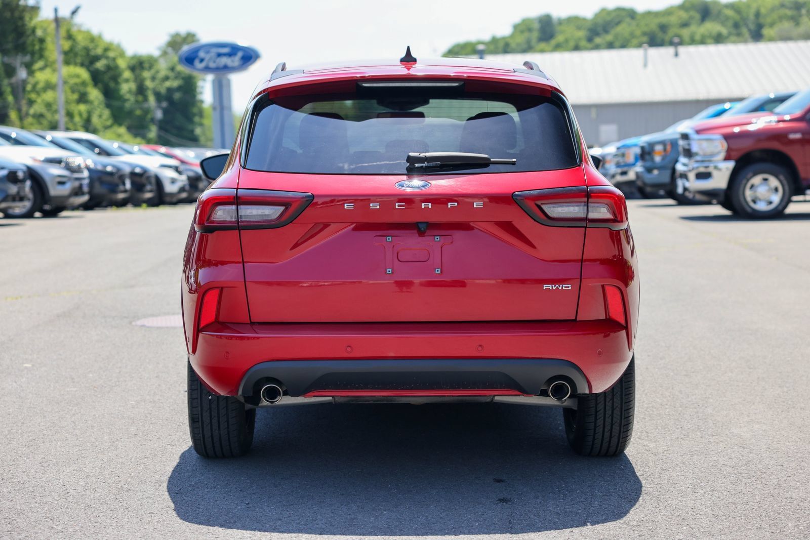 Certified 2023 Ford Escape ST-Line Elite w/ Premium Technology Package AWD/4WD image 4