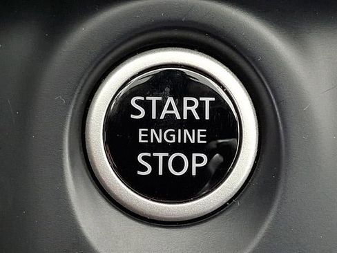 Used 2024 Nissan Kicks S image 23