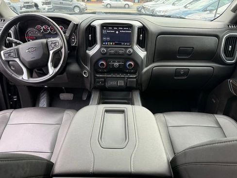 Used 2022 Chevrolet Silverado 1500 LT Trail Boss w/ LT Trail Boss Premium Package image 18