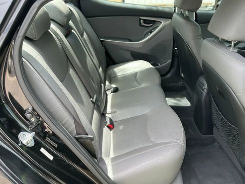 Used 2012 Hyundai Elantra Limited FWD image 12