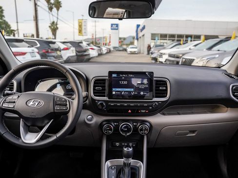 New 2026 Hyundai Venue SEL image 14