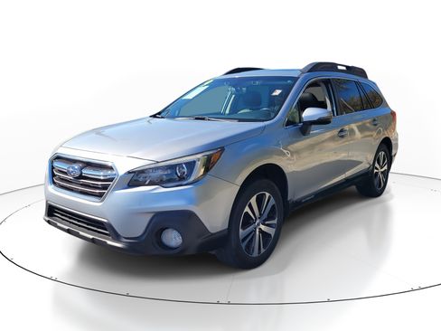 Used 2019 Subaru Outback 2.5i Limited w/ Popular Package #2 image 3