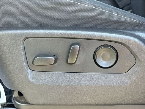 Used 2024 Chevrolet Silverado 1500 LT Trail Boss w/ Convenience Package II image 12