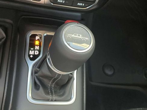 New 2025 Jeep Gladiator Rubicon image 24