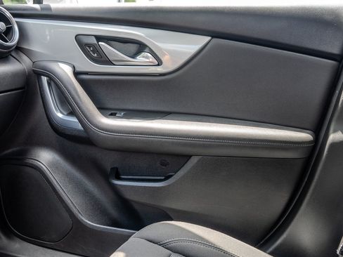 Used 2020 Chevrolet Blazer LT FWD image 23