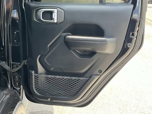 Used 2021 Jeep Wrangler Unlimited Rubicon AWD/4WD image 20