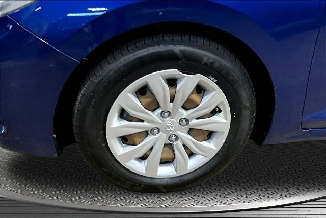 Used 2020 Hyundai Accent SE FWD image 31