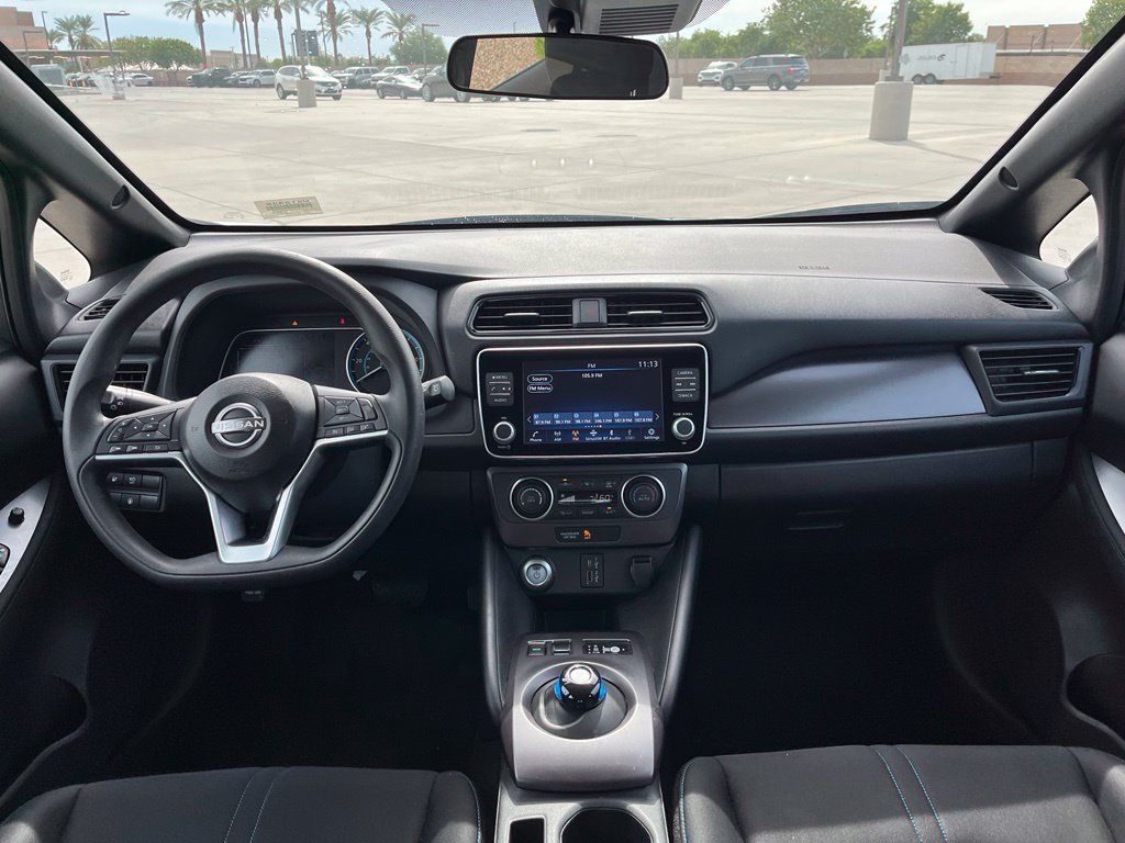 Used 2025 Nissan Leaf S FWD image 14