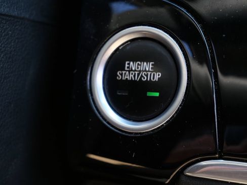 Used 2020 Buick Encore Essence w/ Experience Buick Package AWD/4WD image 20