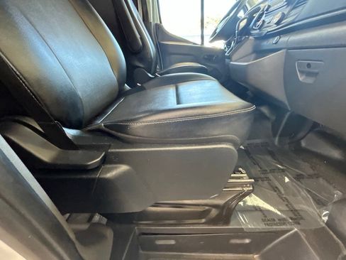 Used 2022 Ford Transit 250 Medium Roof AWD w/ Load Area Protection Package image 22