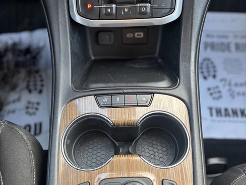 Used 2021 GMC Acadia SLE w/ Driver Convenience Package image 20