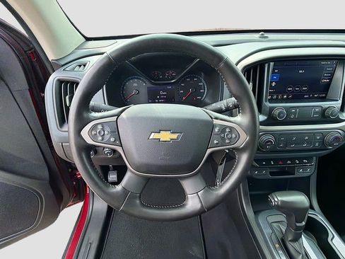 Used 2020 Chevrolet Colorado Z71 image 11