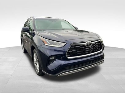 Used 2022 Toyota Highlander Platinum
