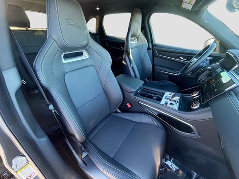 New 2026 Jaguar F-PACE R-Dynamic S image 15