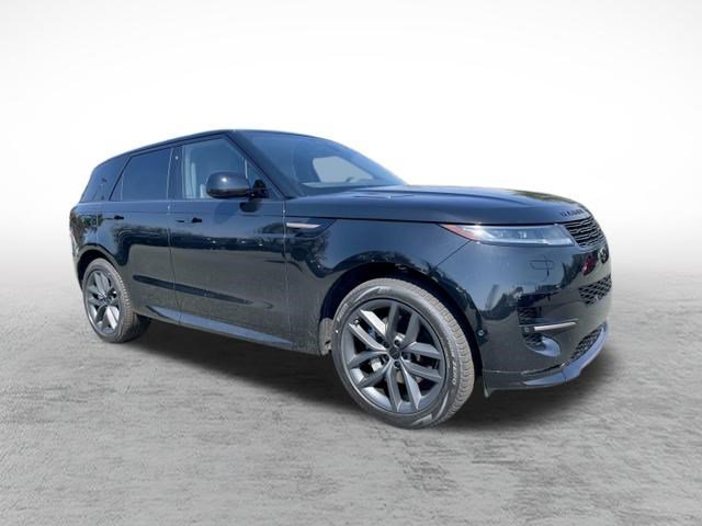 Used 2026 Land Rover Range Rover Sport Dynamic SE AWD/4WD image 3