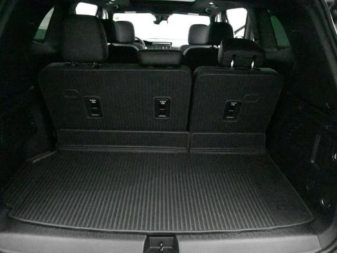 New 2026 GMC Acadia Elevation w/ Elevation Premium Package AWD/4WD image 24