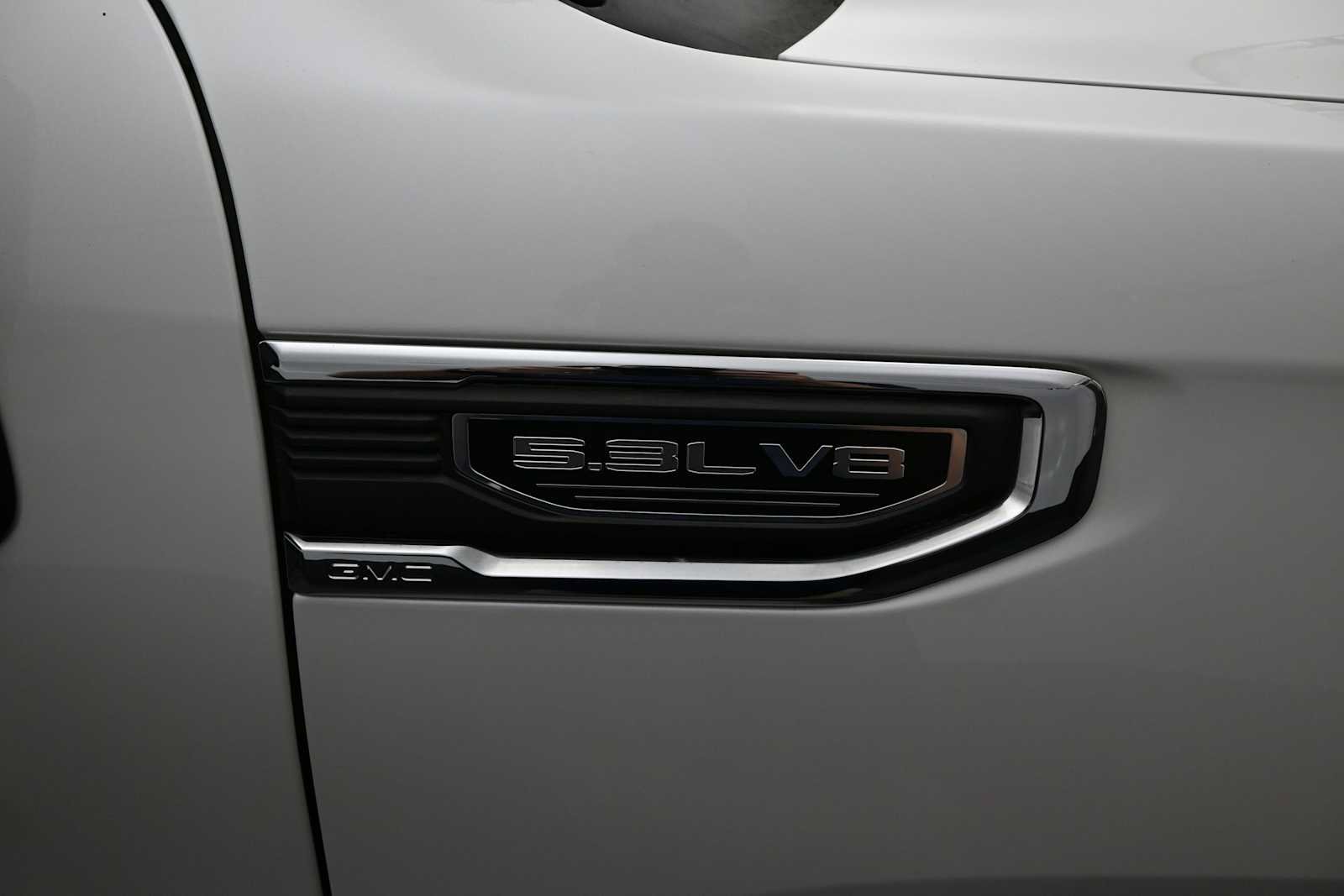 Used 2021 GMC Sierra 1500 SLT w/ SLT Premium Plus Package AWD/4WD image 36