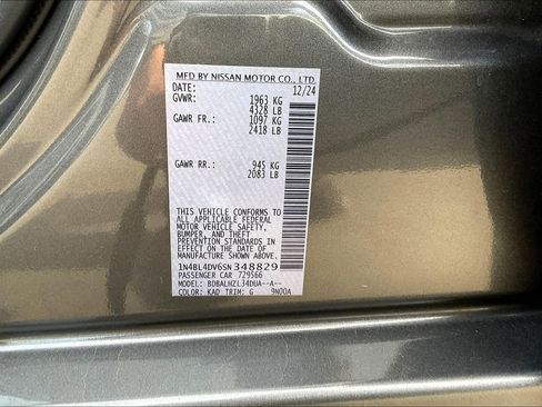 Used 2025 Nissan Altima 2.5 SV FWD image 19