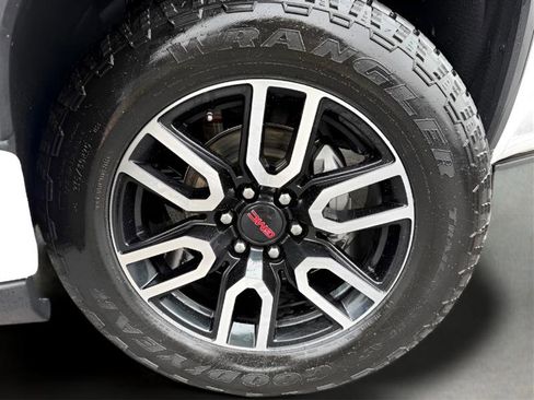 Used 2022 GMC Sierra 1500 AT4 w/ AT4 Preferred Package image 47