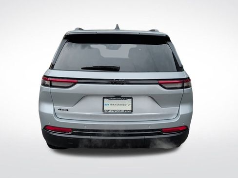 Certified 2025 Jeep Grand Cherokee Altitude image 4