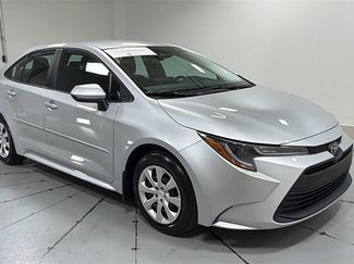 Certified 2025 Toyota Corolla LE video 3