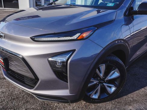 Used 2022 Chevrolet Bolt EUV LT w/ Convenience Package image 45