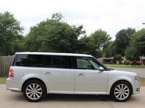 Used 2016 Ford Flex Limited AWD/4WD image 10