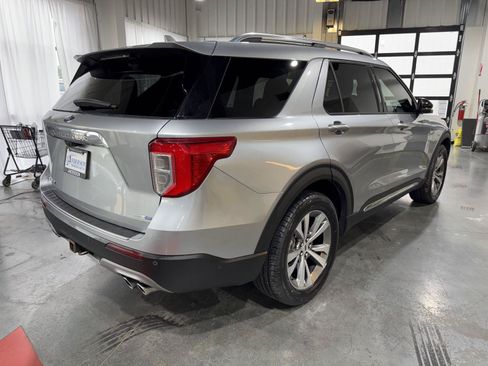 Used 2020 Ford Explorer Platinum w/ Premium Technology Package AWD/4WD image 7