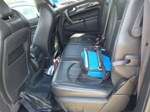 Used 2014 Buick Enclave Leather FWD image 5