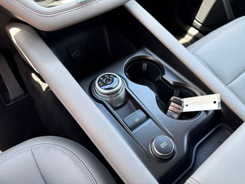 New 2026 Ford Explorer Active AWD/4WD image 31