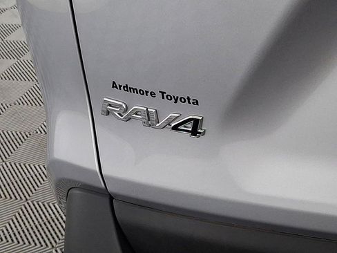 Certified 2025 Toyota RAV4 XLE AWD/4WD image 15
