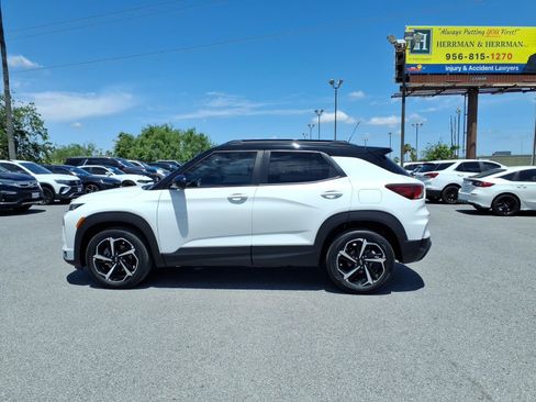 Used 2023 Chevrolet TrailBlazer RS w/ Convenience Package FWD image 5