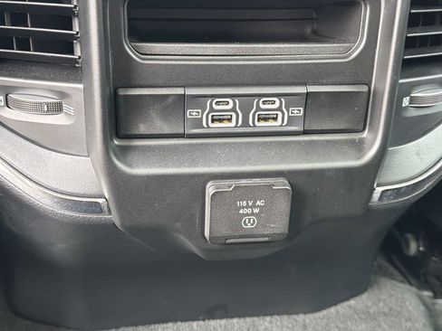Used 2023 RAM 1500 Laramie AWD/4WD image 20
