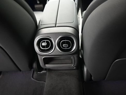 New 2026 Mercedes-Benz GLC 300 image 16