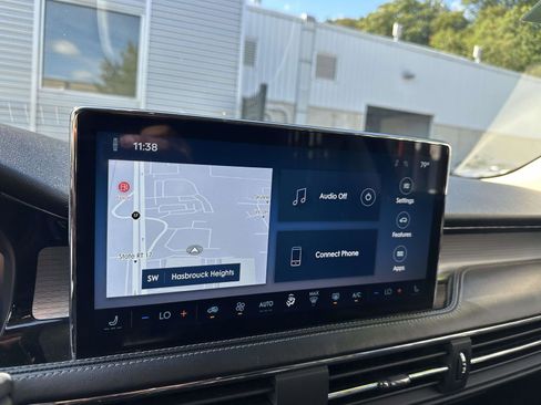 Used 2023 Lincoln Corsair AWD image 23