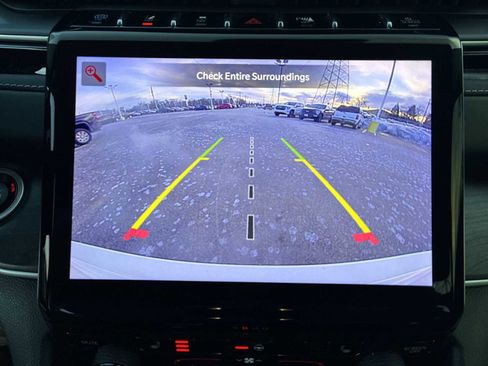 Used 2022 Jeep Grand Cherokee Limited 4xe image 15