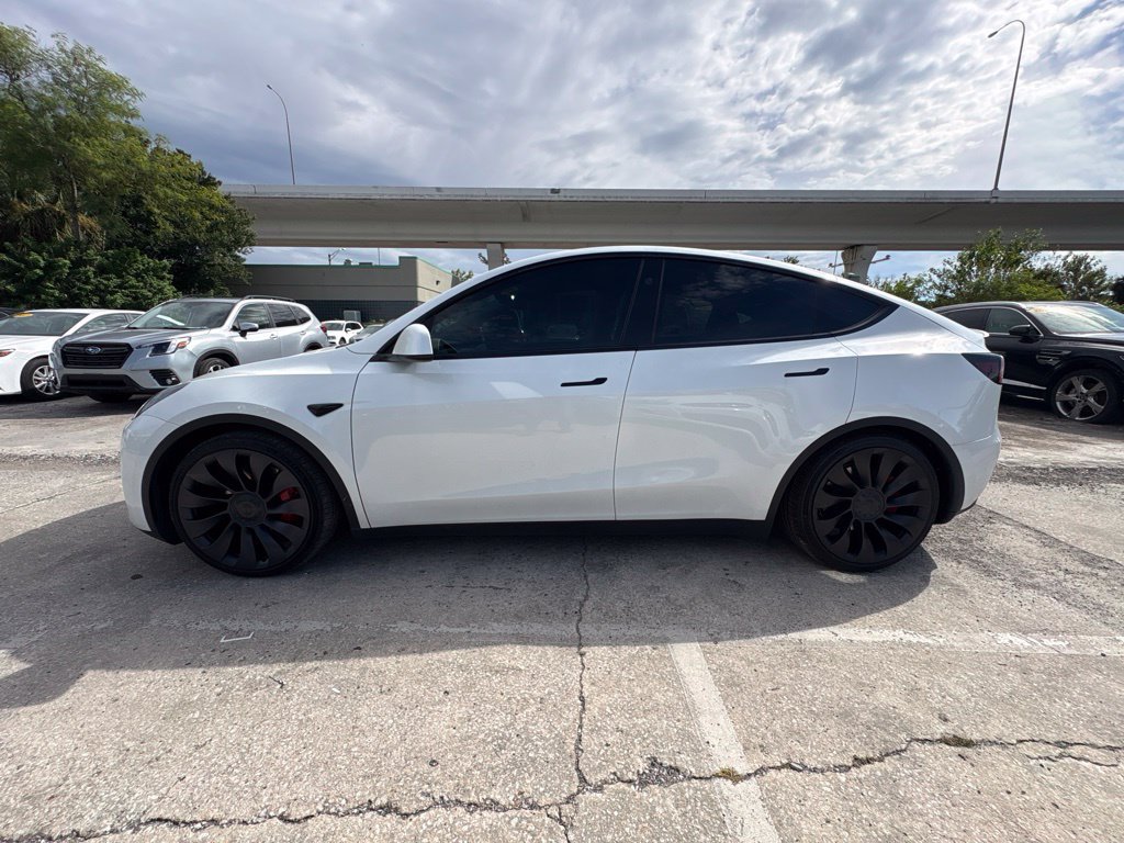 Used 2024 Tesla Model Y Performance AWD/4WD image 6