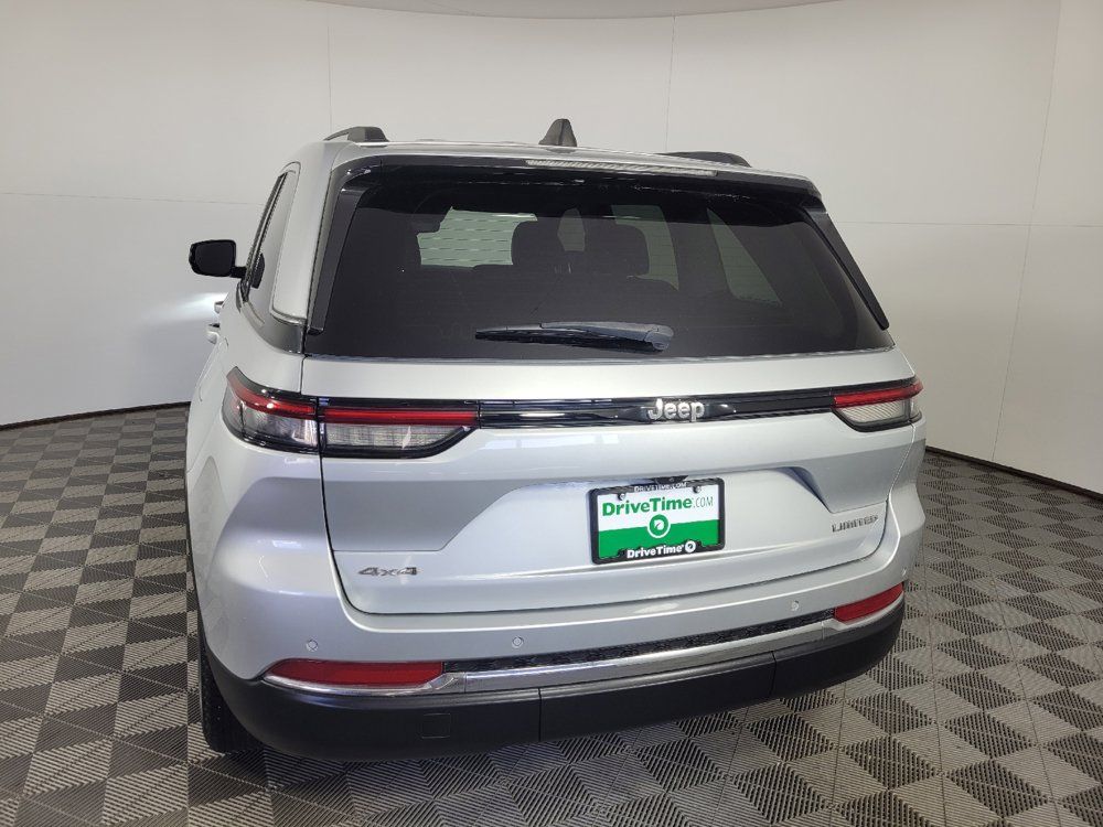 Used 2023 Jeep Grand Cherokee Limited AWD/4WD image 6